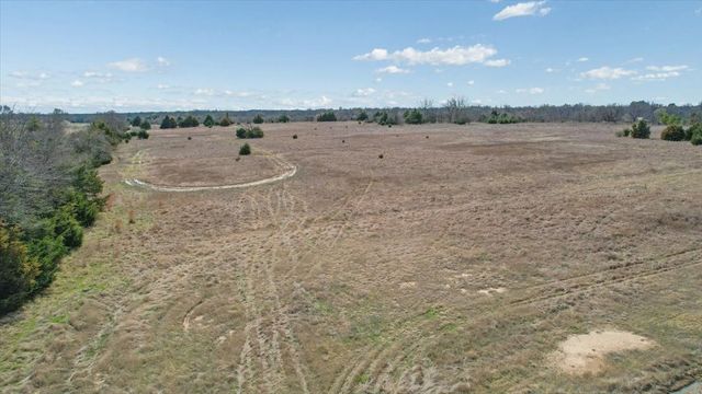 2035 FM-1566, Celeste, TX 75423