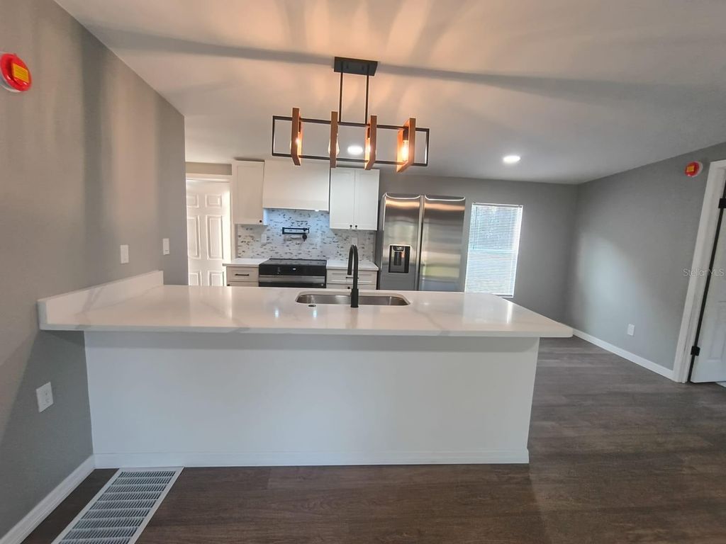 Image 14 of property listing at 140 COOLWATER, Satsuma, FL 32189