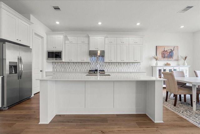 4911 Dickens Landing Drive, League City, TX 77573