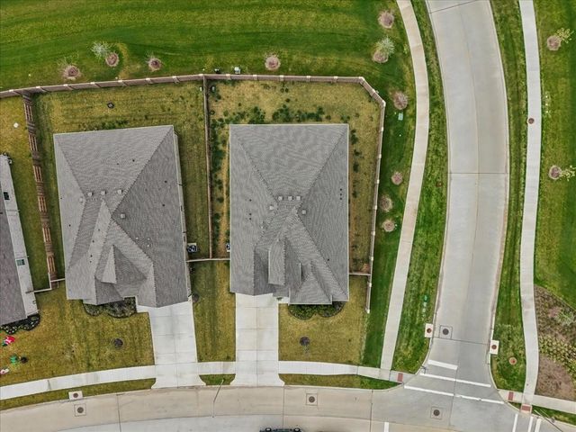 4911 Dickens Landing Drive, League City, TX 77573