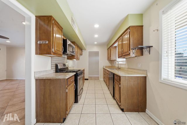 332 E 30 St, Yuma, AZ 85364