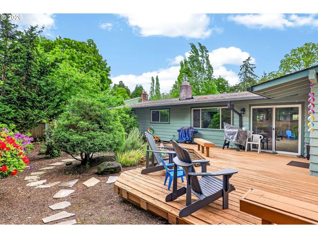 6825 Sw ROLLINGWOOD Dr, Beaverton, OR 97008