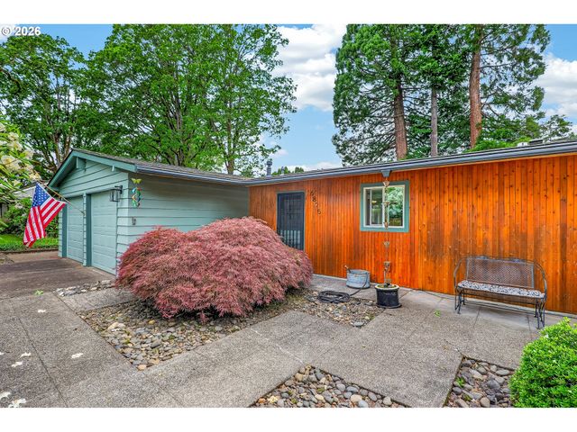 6825 Sw ROLLINGWOOD Dr, Beaverton, OR 97008