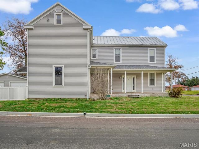 110 N Park Street, Hecker, IL 62248