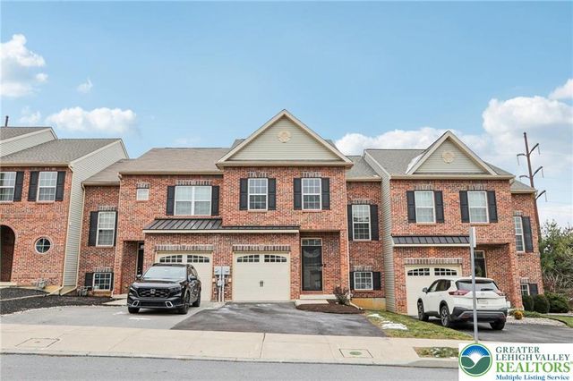 270 Milkweed Drive, Upper Macungie Twp, PA 18104