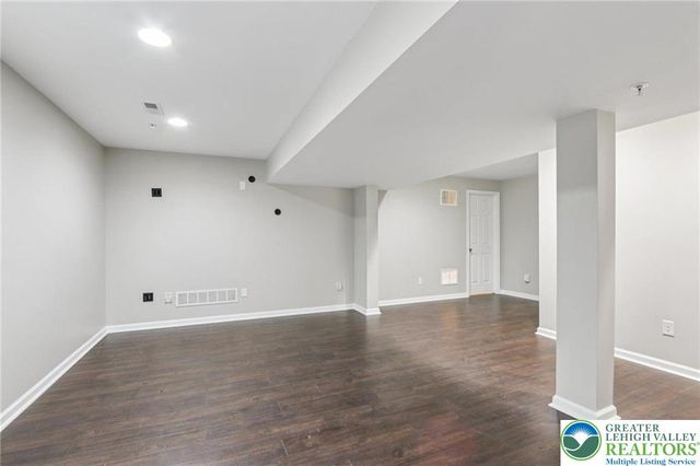 270 Milkweed Drive, Upper Macungie Twp, PA 18104