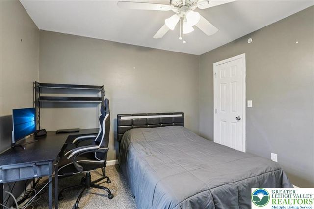 270 Milkweed Drive, Upper Macungie Twp, PA 18104