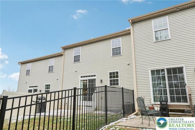 270 Milkweed Drive, Upper Macungie Twp, PA 18104