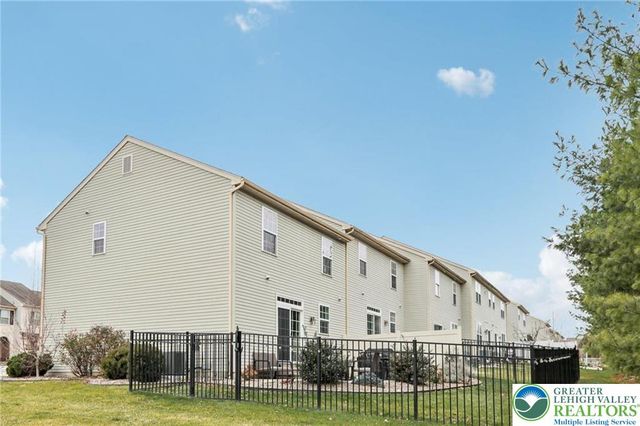 270 Milkweed Drive, Upper Macungie Twp, PA 18104