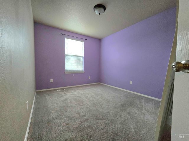 1904 Tyler St., Nampa, ID 83686