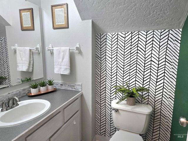 1904 Tyler St., Nampa, ID 83686