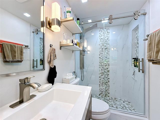 9350 Fontainebleau Boulevard 101, Miami, FL 33172