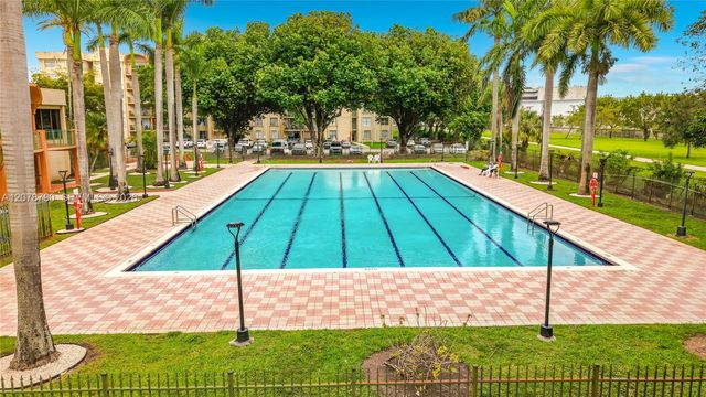 9350 Fontainebleau Boulevard 101, Miami, FL 33172