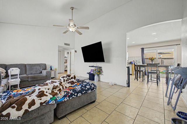 6926 W COMET Avenue, Peoria, AZ 85345
