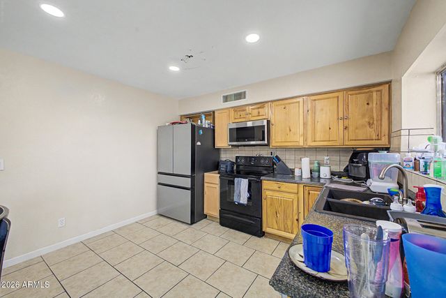 6926 W COMET Avenue, Peoria, AZ 85345