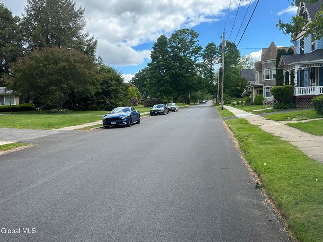 114 1st Avenue, Gloversville, NY 12078