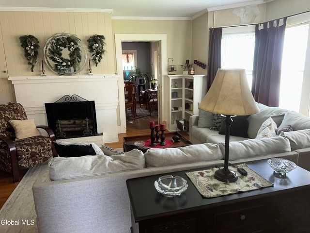 114 1st Avenue, Gloversville, NY 12078