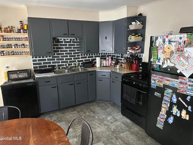 114 1st Avenue, Gloversville, NY 12078