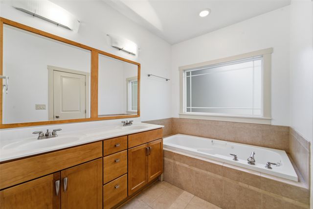 820 Greenwood Hills Drive, Adel, IA 50003