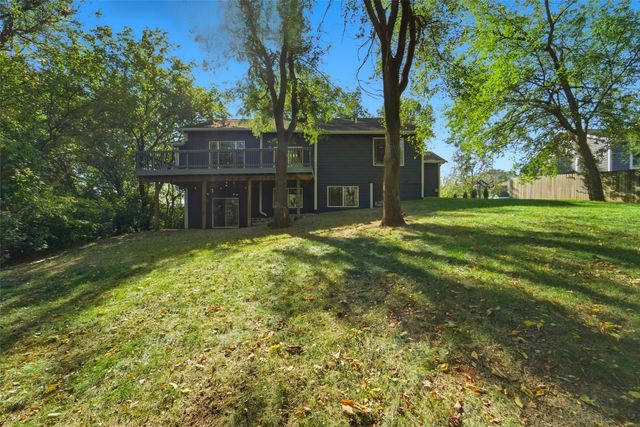 820 Greenwood Hills Drive, Adel, IA 50003