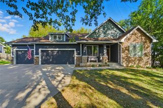 820 Greenwood Hills Drive, Adel, IA 50003