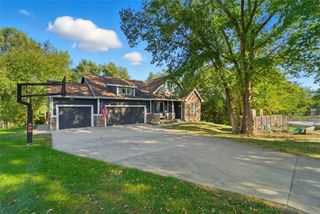 820 Greenwood Hills Drive, Adel, IA 50003