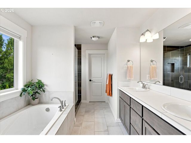 6900 Nw 22ND Ave, Vancouver, WA 98665
