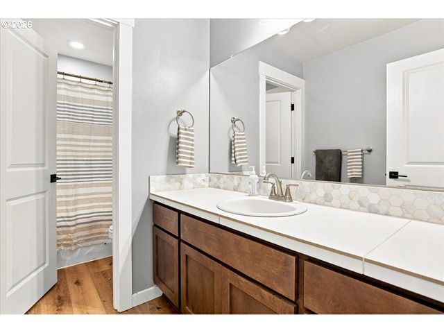 6900 Nw 22ND Ave, Vancouver, WA 98665