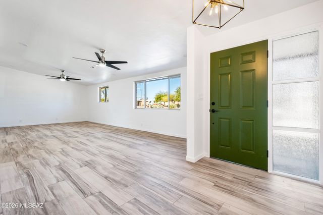 4362 E La Cienega Street, Tucson, AZ 85712