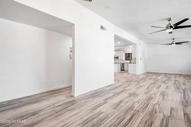 4362 E La Cienega Street, Tucson, AZ 85712