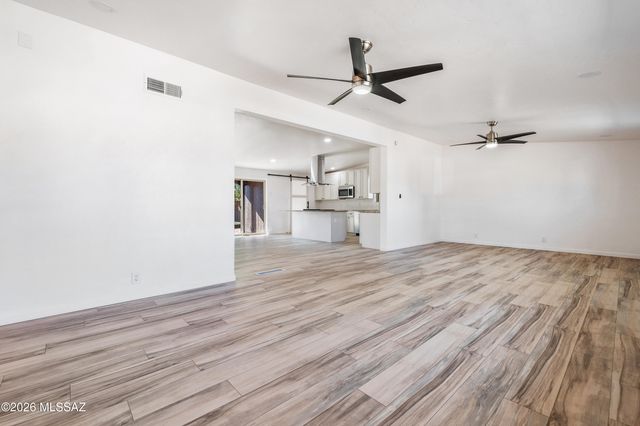 4362 E La Cienega Street, Tucson, AZ 85712