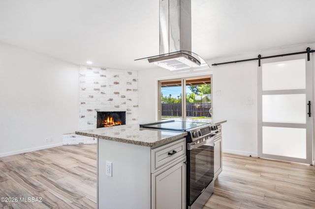 4362 E La Cienega Street, Tucson, AZ 85712