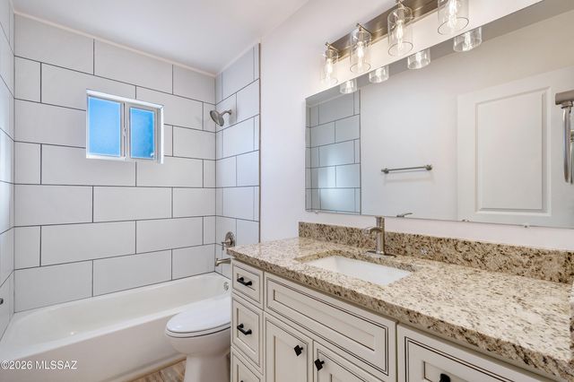 4362 E La Cienega Street, Tucson, AZ 85712