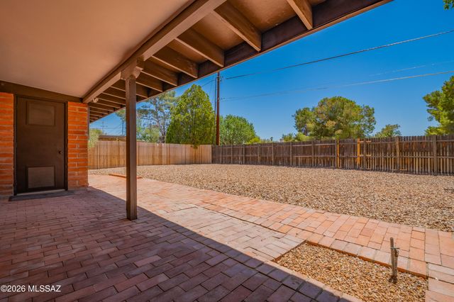 4362 E La Cienega Street, Tucson, AZ 85712