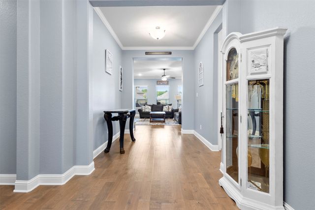 806 Summer Grove Drive, Midlothian, TX 76065