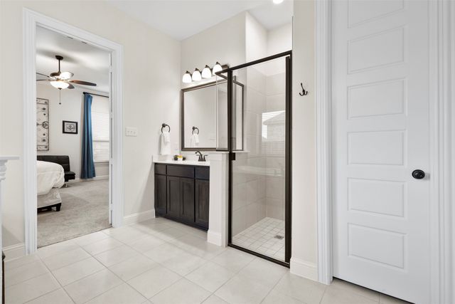 806 Summer Grove Drive, Midlothian, TX 76065