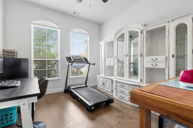 806 Summer Grove Drive, Midlothian, TX 76065