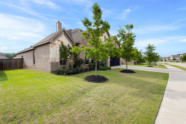 806 Summer Grove Drive, Midlothian, TX 76065