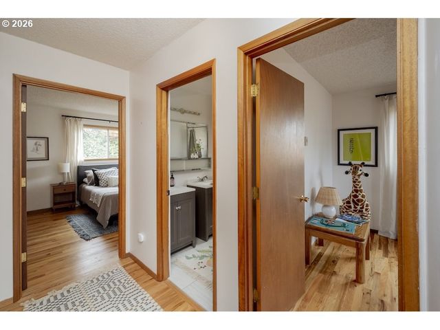 6420 CALDWELL Rd, Gladstone, OR 97027