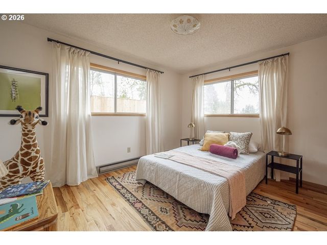 6420 CALDWELL Rd, Gladstone, OR 97027