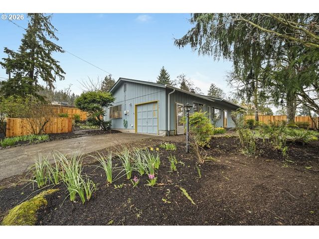 6420 CALDWELL Rd, Gladstone, OR 97027