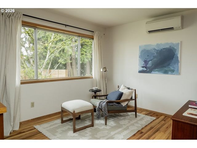 6420 CALDWELL Rd, Gladstone, OR 97027