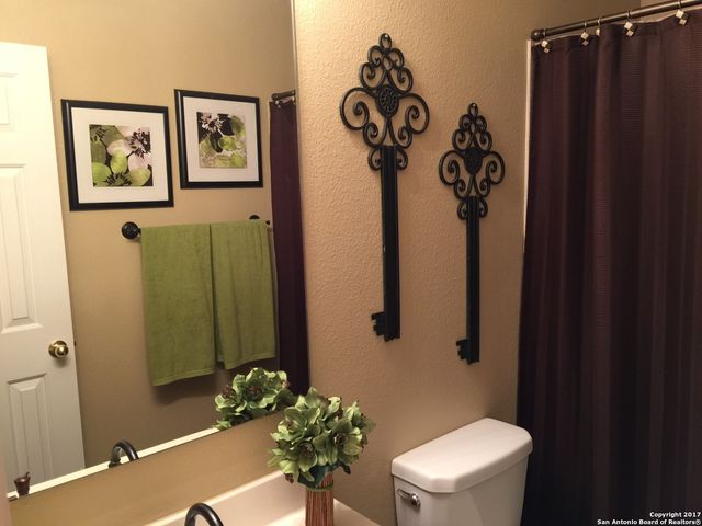 7323 Carriage Bend, San Antonio, TX 78249