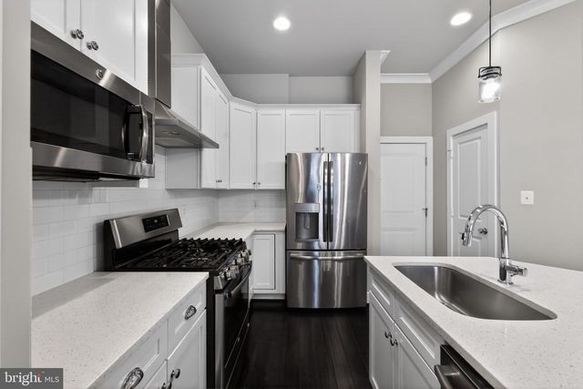 1308 S QUINN ST, Arlington, VA 22204