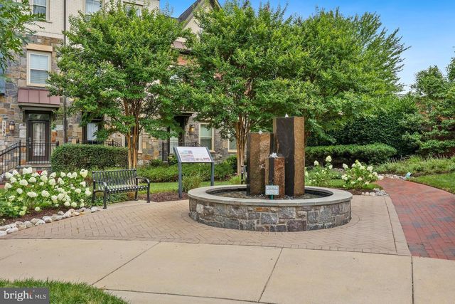 1308 S QUINN ST, Arlington, VA 22204