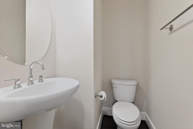 1308 S QUINN ST, Arlington, VA 22204