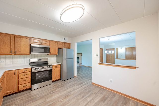 11018 Theresa Circle 2D, Palos Hills, IL 60465