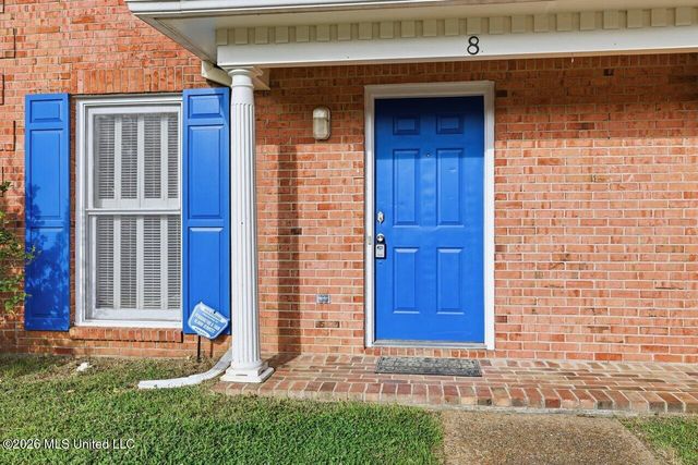 8 Greenwing Court, Jackson, MS 39211