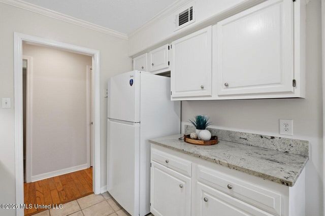 8 Greenwing Court, Jackson, MS 39211