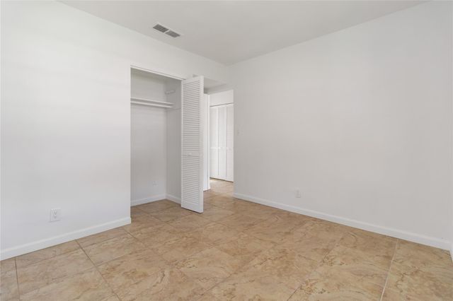 500 NE 61st Ct, Fort Lauderdale, FL 33334